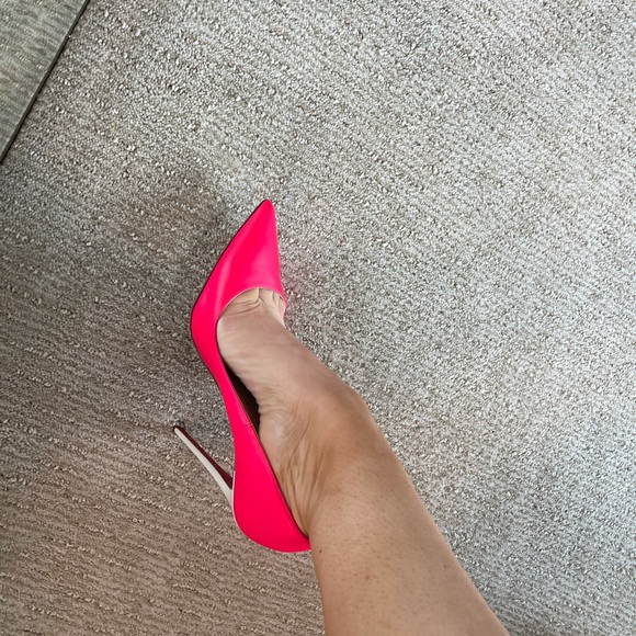Christian Louboutin So Kate Pink Size 38. - Picture 10 of 10